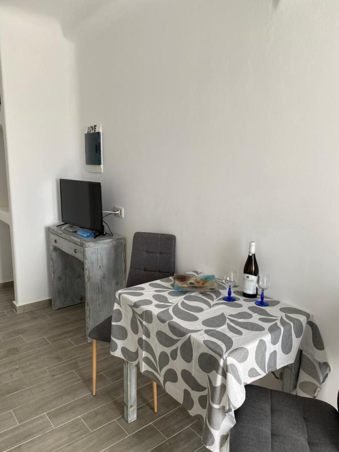 Petran Appartement Firá Buitenkant foto