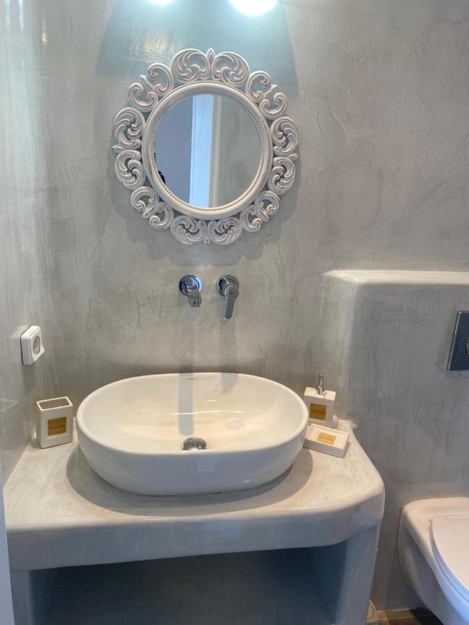 Petran Appartement Firá Buitenkant foto